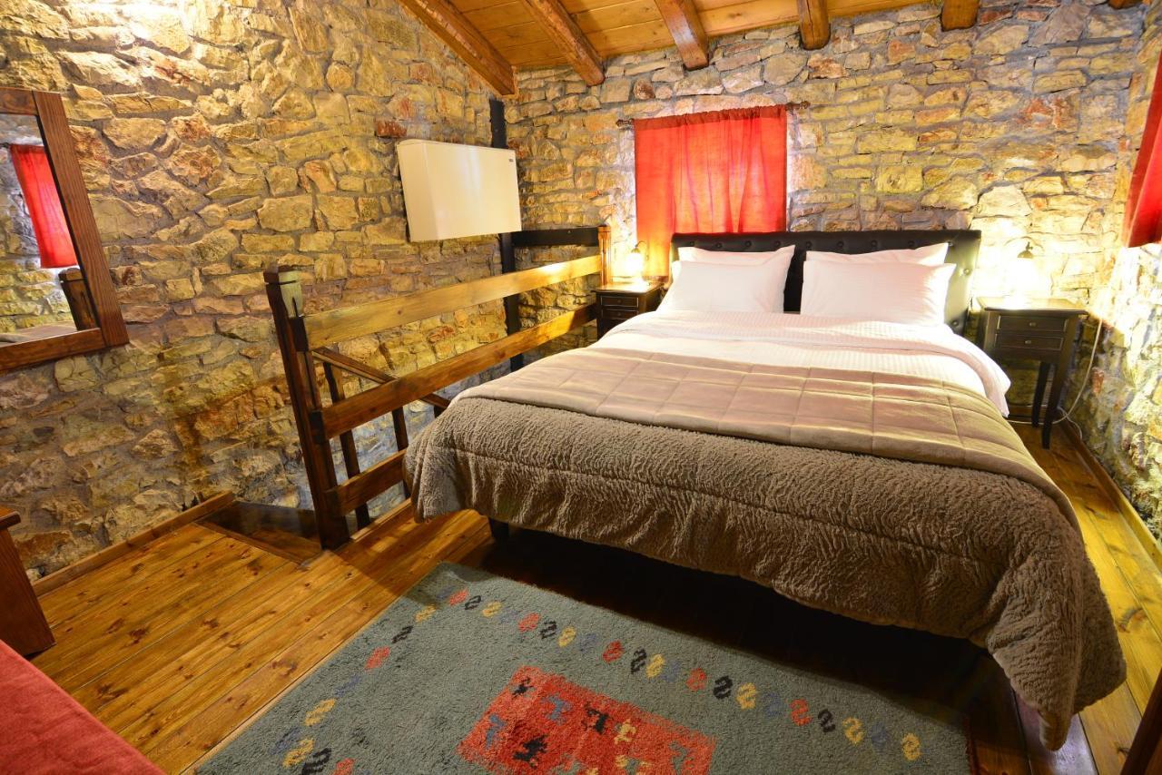 Georgio'S V Chalet Kalavrita Ngoại thất bức ảnh
