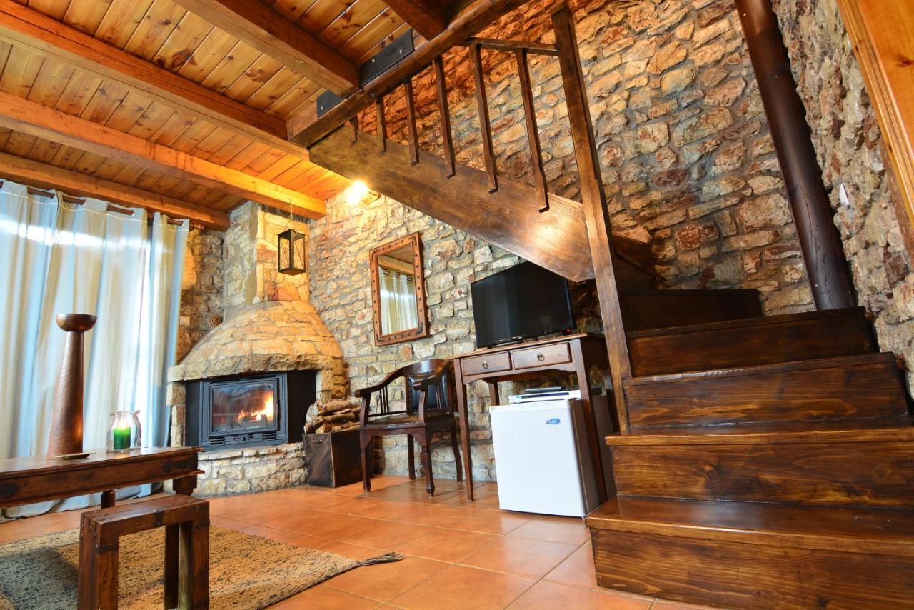 Georgio'S V Chalet Kalavrita Ngoại thất bức ảnh