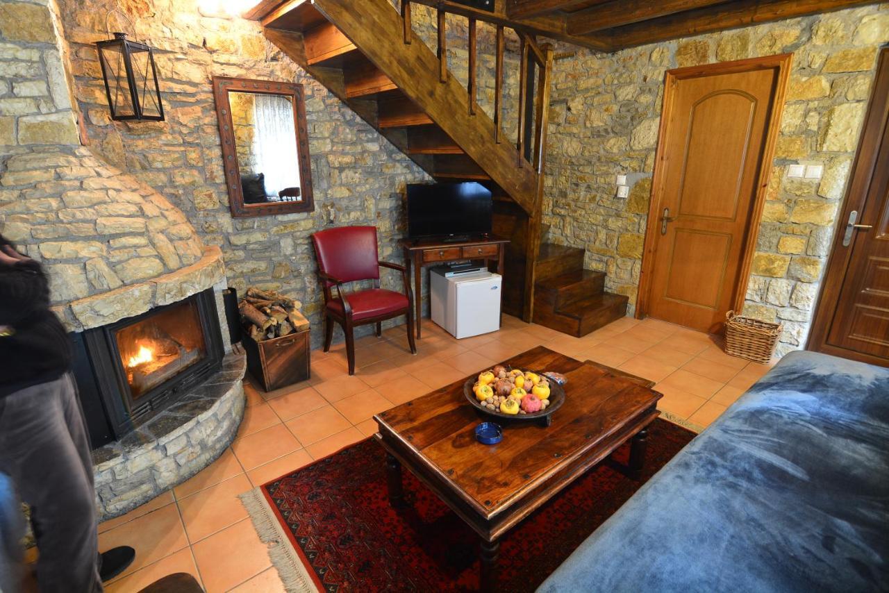 Georgio'S V Chalet Kalavrita Ngoại thất bức ảnh
