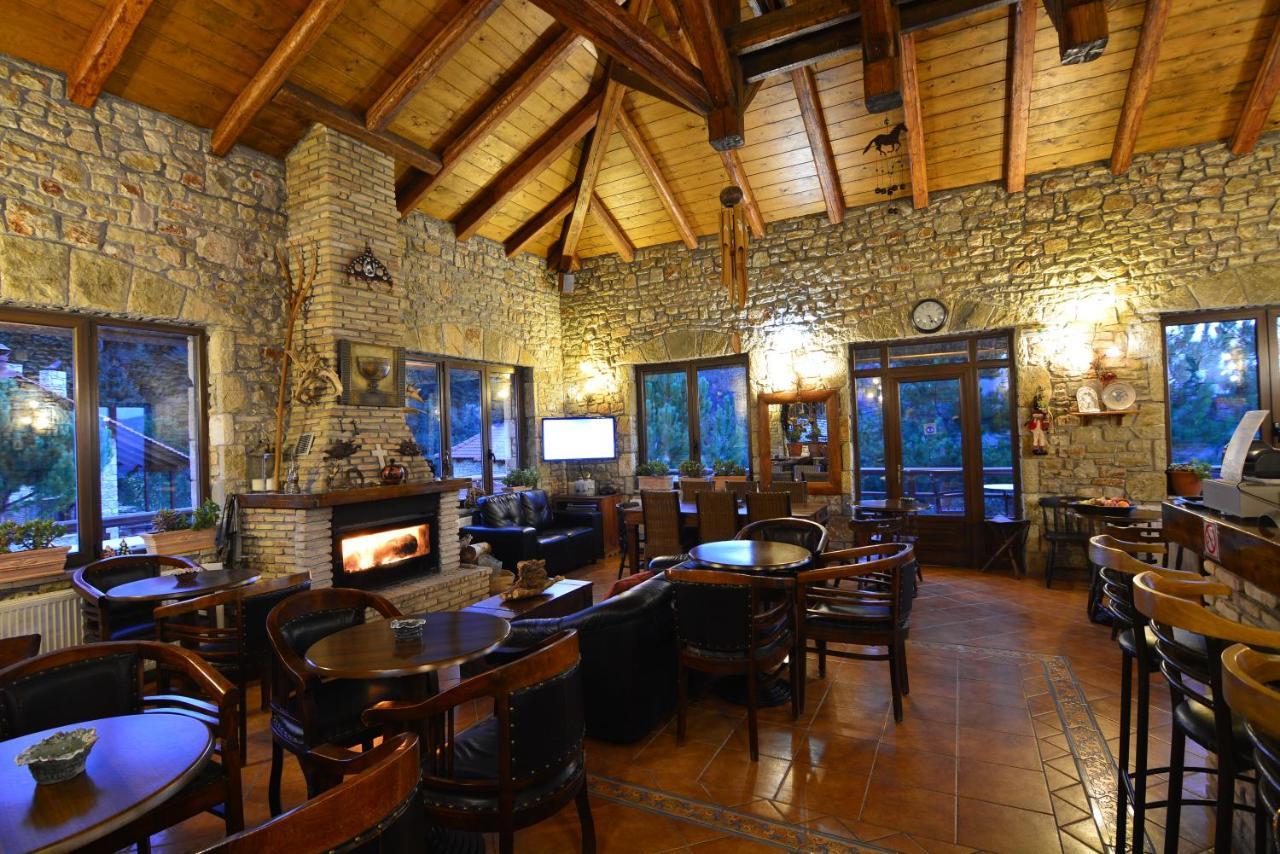 Georgio'S V Chalet Kalavrita Ngoại thất bức ảnh