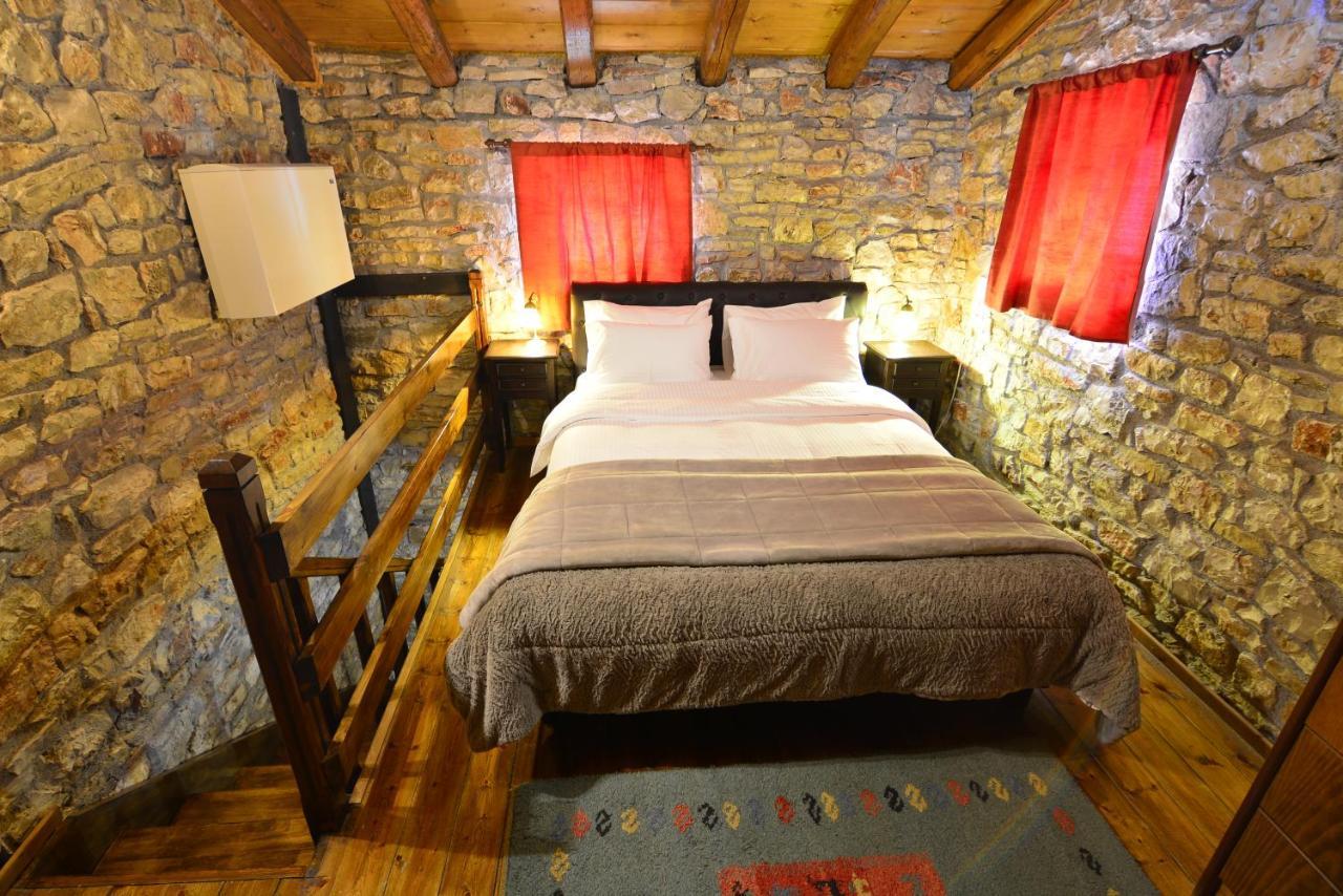 Georgio'S V Chalet Kalavrita Ngoại thất bức ảnh