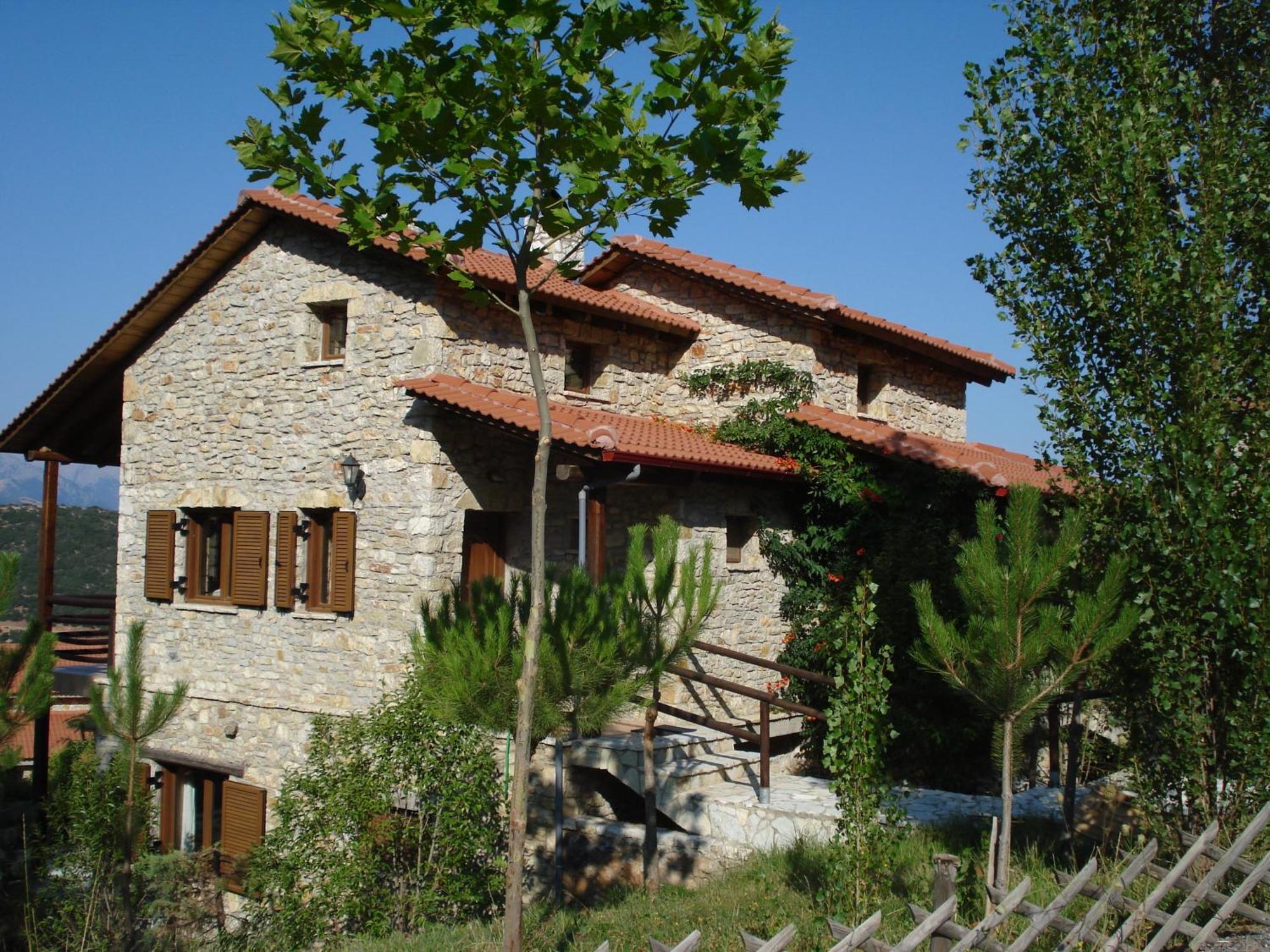 Georgio'S V Chalet Kalavrita Ngoại thất bức ảnh
